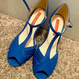 Blue T-Strap BAIT heels 9